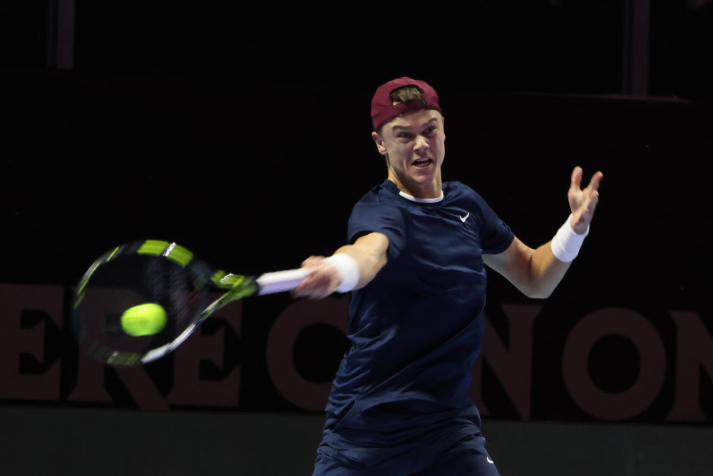 他凭借出色 他凭借出色