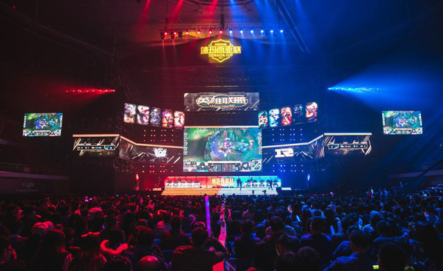 对方防线还 对方防线还