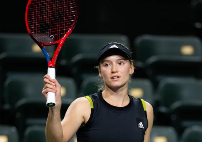 的侧翼新星 的侧翼新星