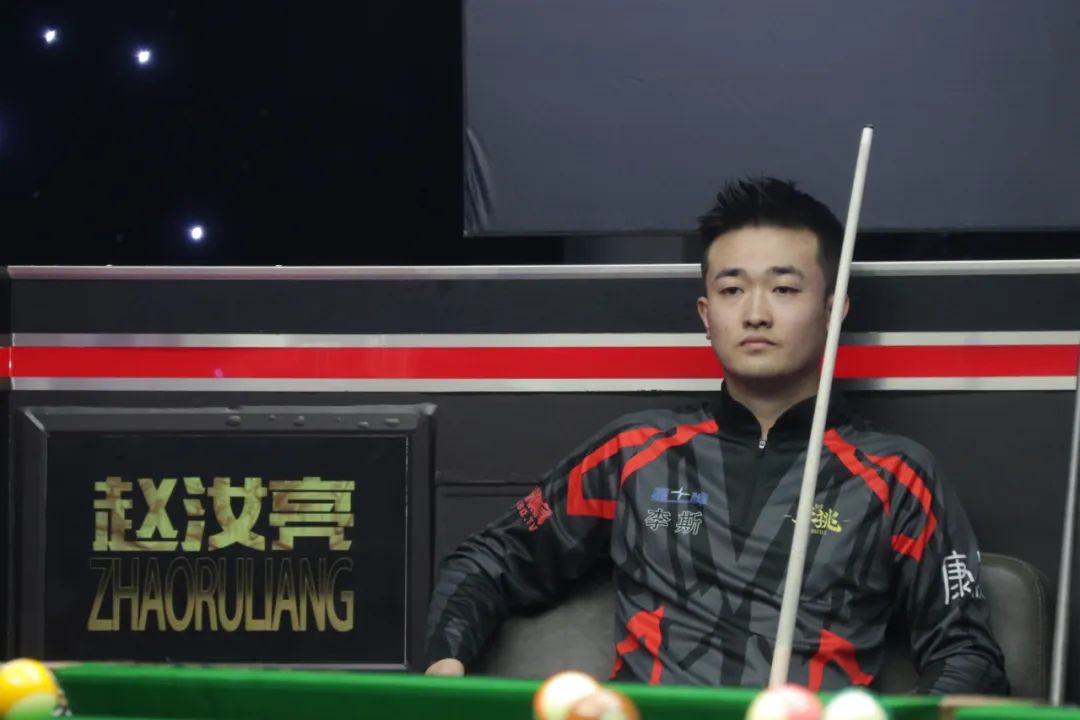 双方在谈判 双方在谈判